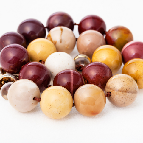 Mookaite is a nurturing stone that supports and sustains during times of stress. It brings peace and a feeling of wholeness. Mookaite helps us with decision making, especially when we are having a difficult time. It encourages versatility and helps us t