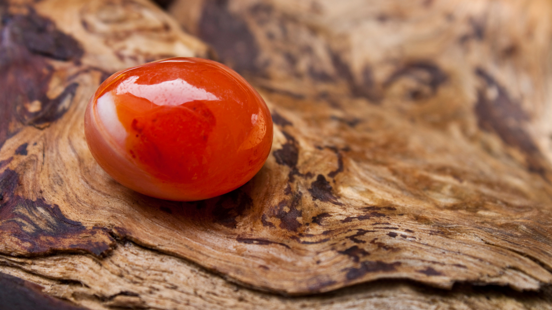 Carnelian Crystal Properties: Courage, Passion, Energy, Manifestation.