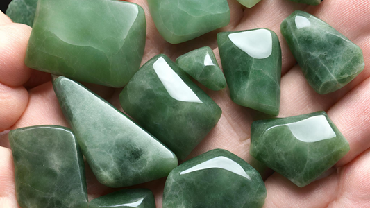 Green Jade Crystal Benefits: Prosperity, Harmony, Healing, Abundance.