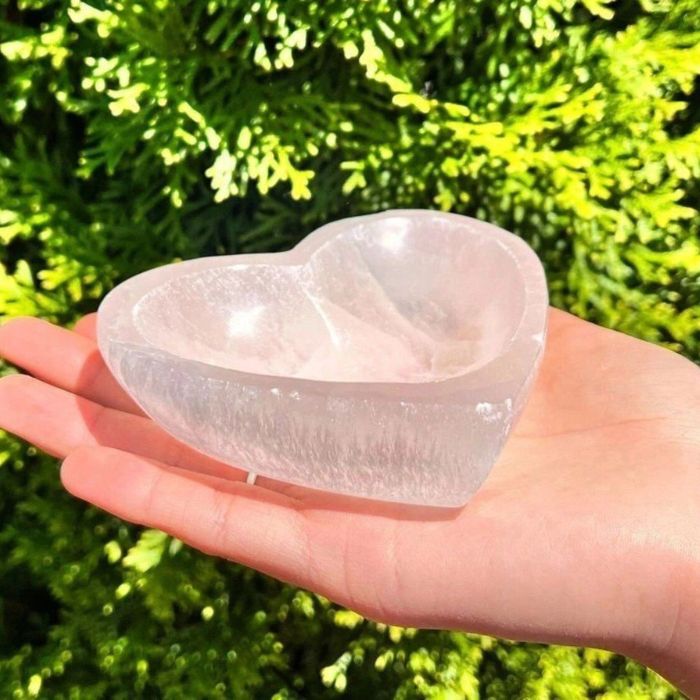 Elevate your spiritual practice with the 3” Selenite Heart Bowl – an energy tool for clarity and feng shui harmony.