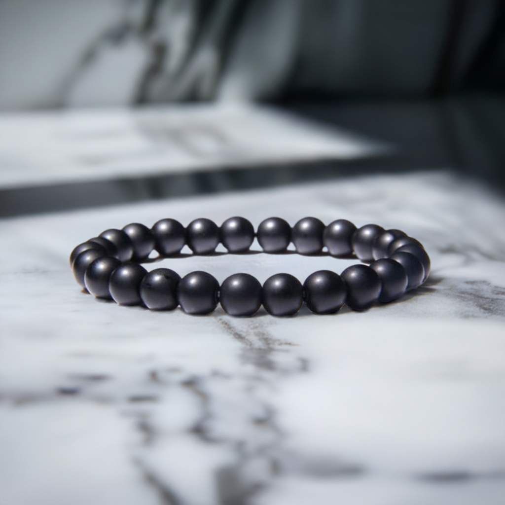 Black Onyx Bracelet Meaning and Benefits – Real Healing Crystal Jewelry for Men and Women.