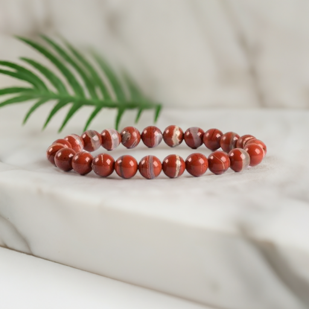 Red Jasper Bracelet Benefits – Healing Crystal Jewelry for Strength and Resilience.